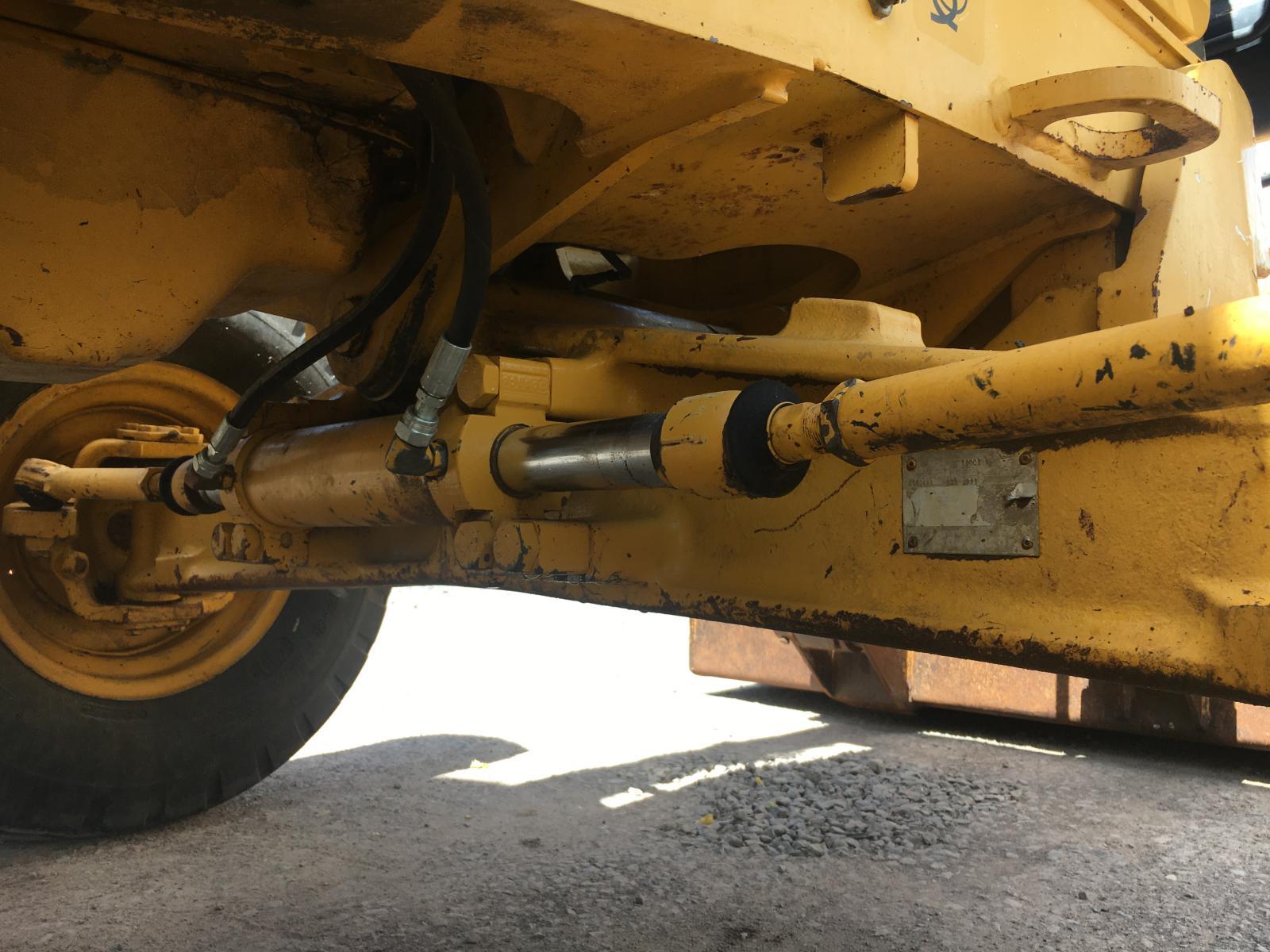 Excavator Hydraulic Cylinders 6 Excavator Steering Hydraulic Cylinder