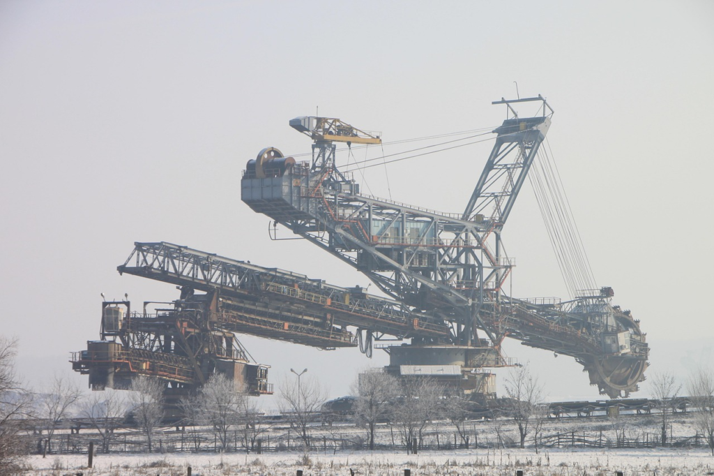 Why Mining Equipment Requires Heavy-Duty Hydraulic Cylinders？